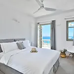 Bay Mykonos * Tourlos